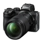 Nikon Z5 Kit Nikkor Z 24-200mm f/4-6.3 VR + SD 64GB Fotocamera Mirrorless Full Frame