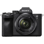 Sony Alpha 7 IV Kit E 28-70mm f/3.5-5.6 OSS Fotocamera Mirrorless Full Frame Touchscreen 33 MP